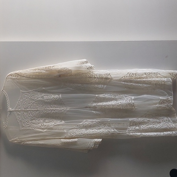 Floral Crochet Open Front Ivroy Kimono Knee Length M/L Bohemian Festival Indie - Picture 7 of 7